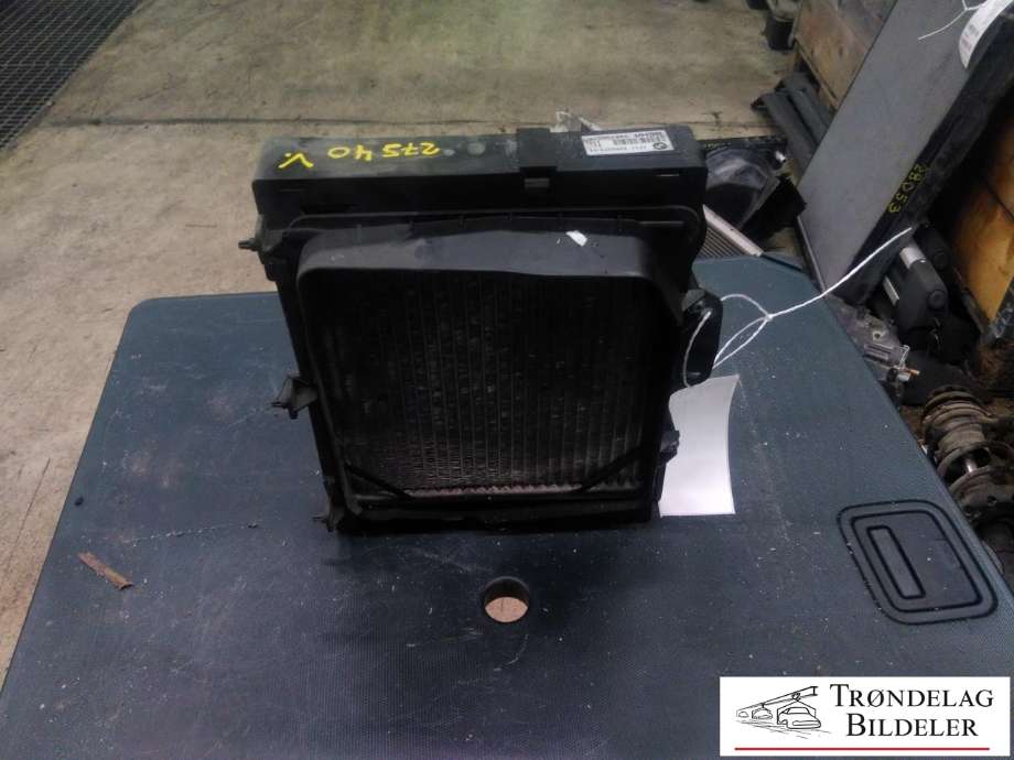 Radiator (automat gir) til BMW M5 2011-2017 (F10) (F10) (1711 2284275|17 11 2 284 277|)