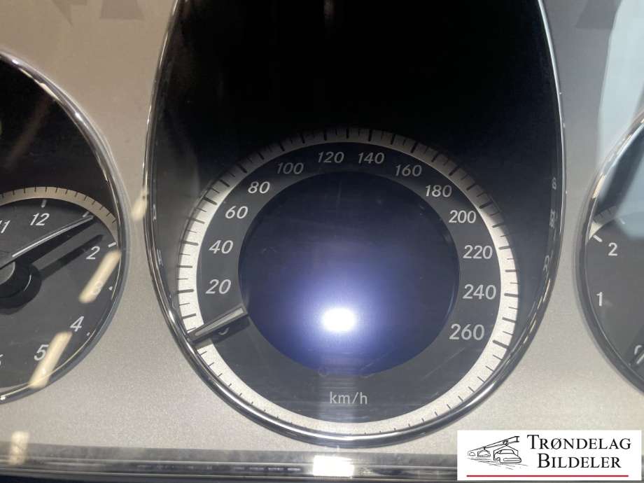 Instrumentpanel til Mercedes E-Klasse 2009-2013 (Fase 1) (W212) (W212) (A 212 900 16 14|)