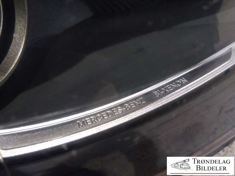 Frontlykt høyre xenon til Mercedes B-Klasse, electric drive 2014-2018 (W242) (W242) (A2468200239|)