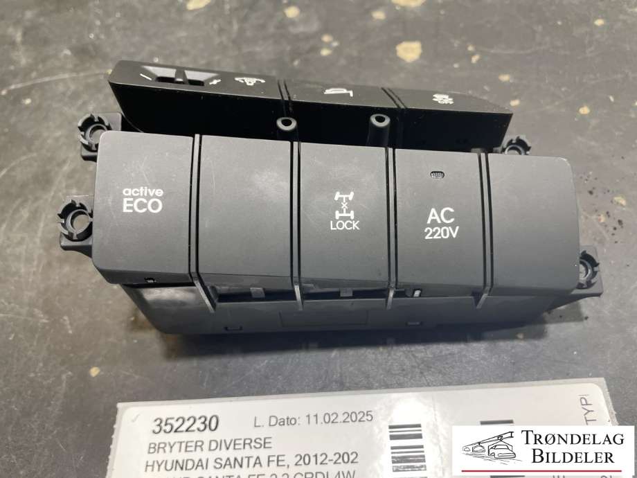 Bryter diverse til Hyundai Santa Fe 2012-2020 (Type III) (39S1DM-1400|)