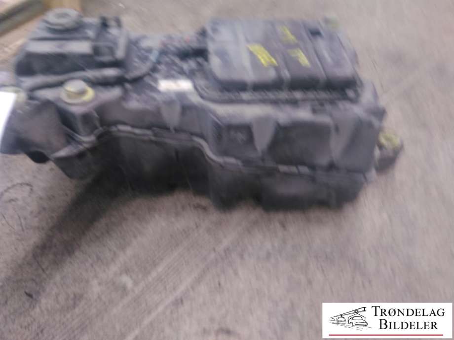 AdBlue tank til Peugeot Partner 2019-->> (Type III)  (98 213 360 80|)