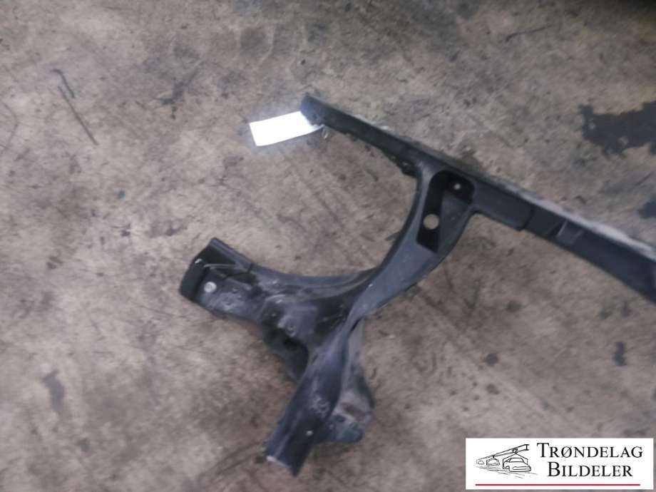 Frontplate til VW Transporter / Caravelle 2003-2009 (Fase 1) (T5) (T5) (7H0 805 598|)