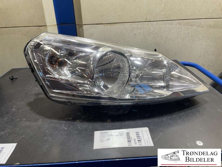 Frontlykt høyre halogen til Peugeot Expert, 2007-2016 (Type II)  (89902604)