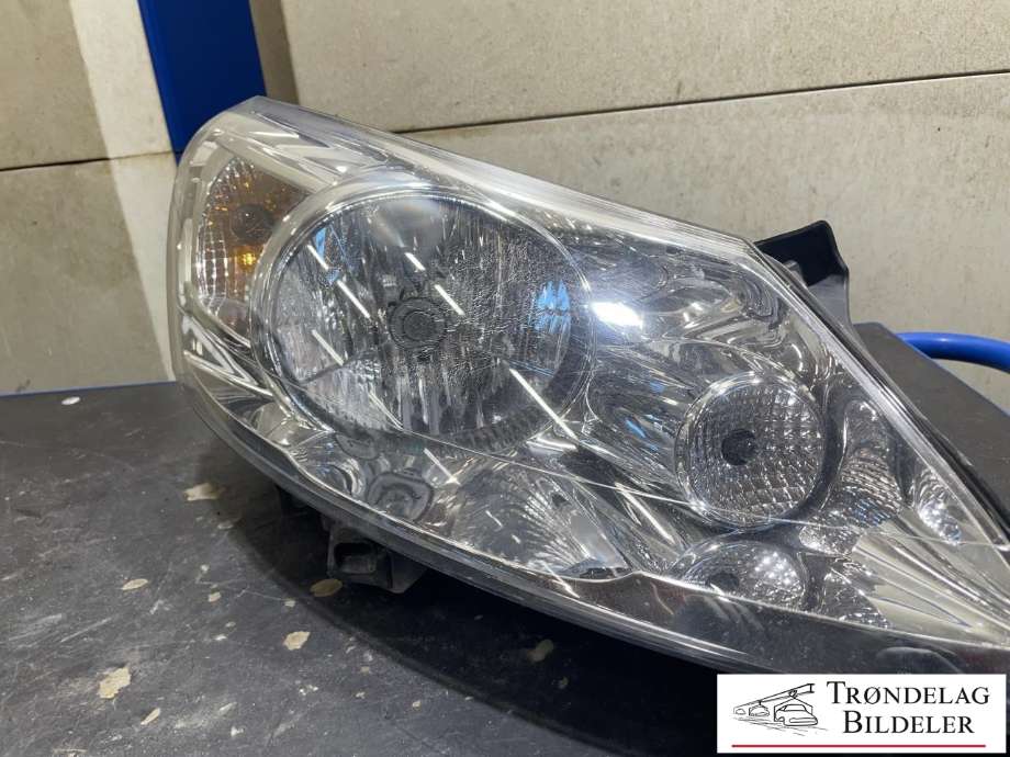 Frontlykt høyre halogen til Peugeot Expert 2007-2016 (Type II) (89902604|)