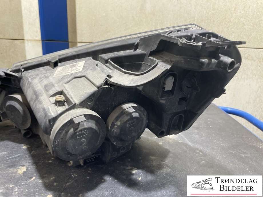 Frontlykt høyre halogen til Peugeot Expert 2007-2016 (Type II) (89902604|)