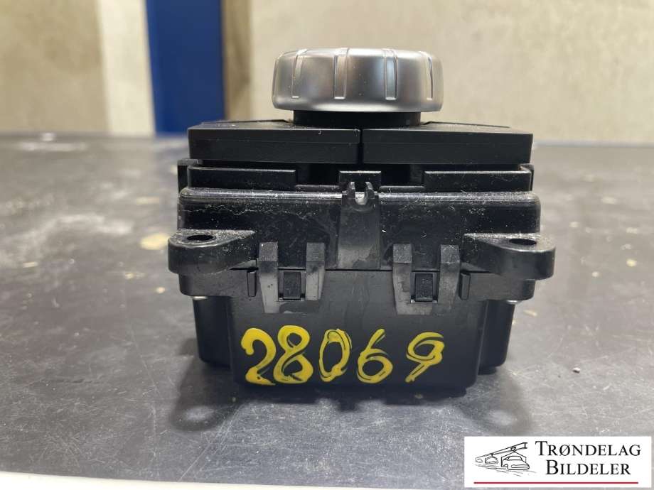 Bilstereo navigasjon betjeningspanel til Mercedes ML 2011-2015 (Fase 1) (W166) (W166) (A1669003501|)