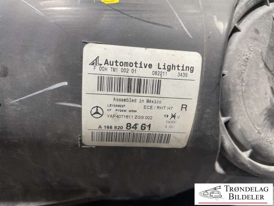 Frontlykt høyre halogen til Mercedes ML 2011-2015 (Fase 1) (W166) (W166) (A1668208461|)
