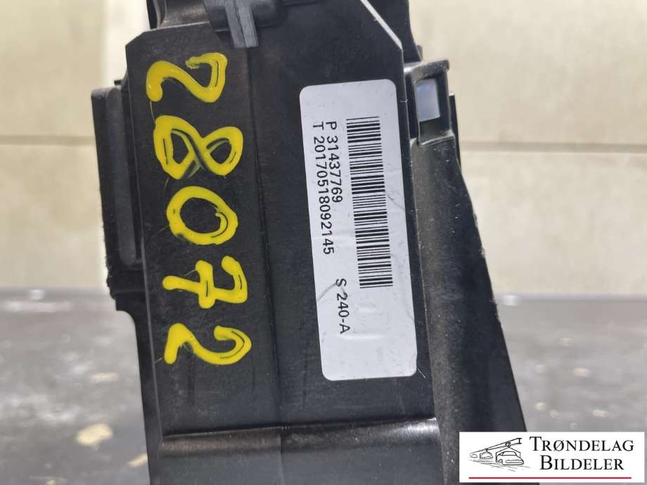 Girstang/girvelger automat til Volvo V90 / V90 CC / S90 2016-->>  (P31437769|)
