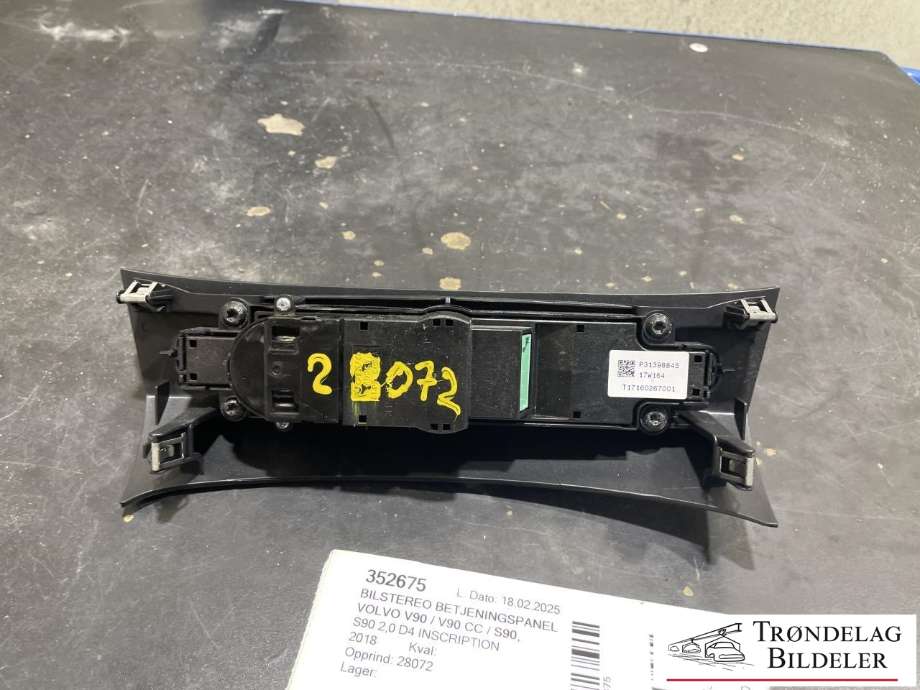 Bilstereo betjeningspanel til Volvo V90 / V90 CC / S90 2016-->> (P31398845|)