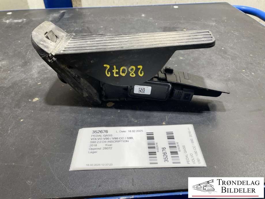 Pedal gass til Volvo V90 / V90 CC / S90, 2016-->>  (32212451)
