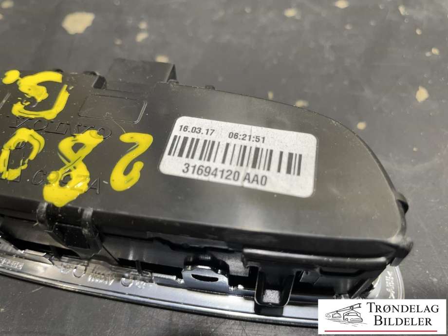 Taklyspanel til Volvo V90 / V90 CC / S90 2016-->>  (31694120|)