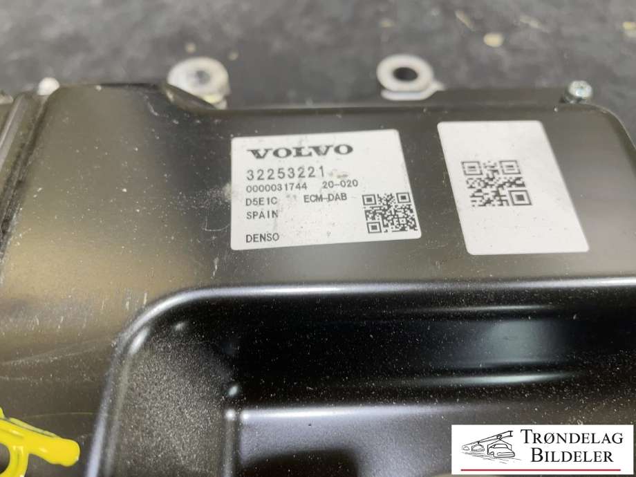 Styreenhet motor til Volvo V90 / V90 CC / S90 2016-->>  (VOLVO|32253221|)