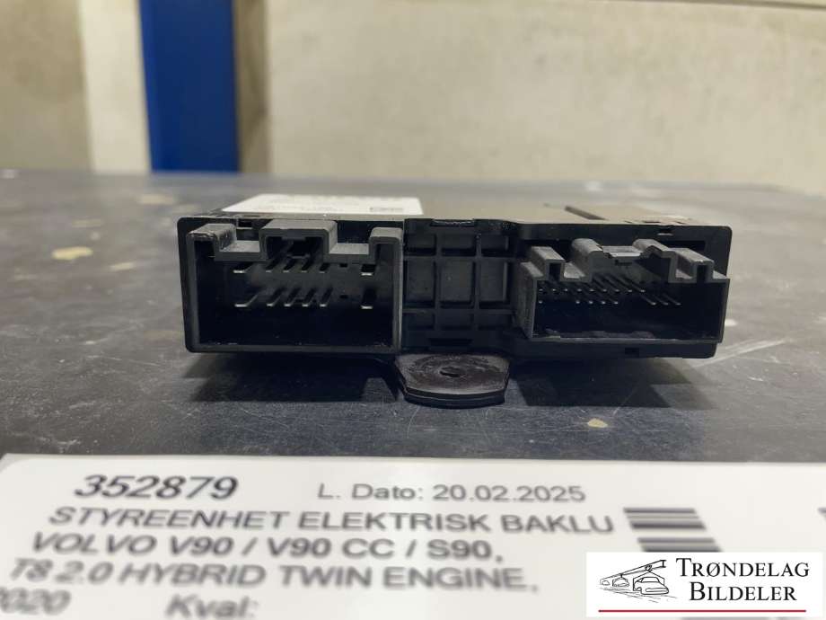 Styreenhet elektrisk bakluke til Volvo V90 / V90 CC / S90 2016-->>  (VOLVO|32214767|)