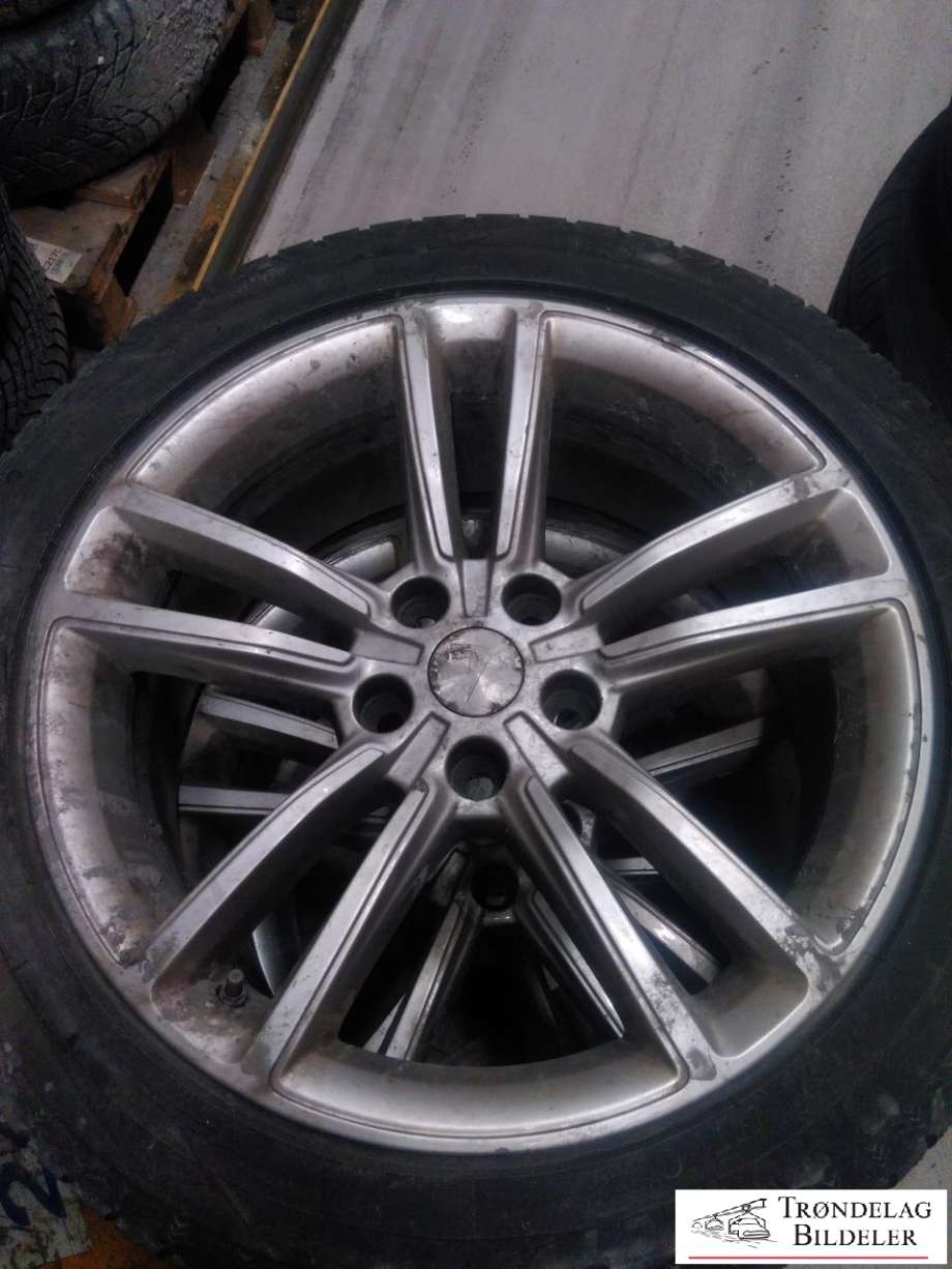 Hjulsett aluminium vinter til Tesla Model S 2013-2016 (Fase 1)  (MAXXIS|245/45/R19 5X120 8JX19 ET40 CB 64.1MM|CA 5 MM MØNSTERDYBDE|PROD 21-20 PIGGFRI)