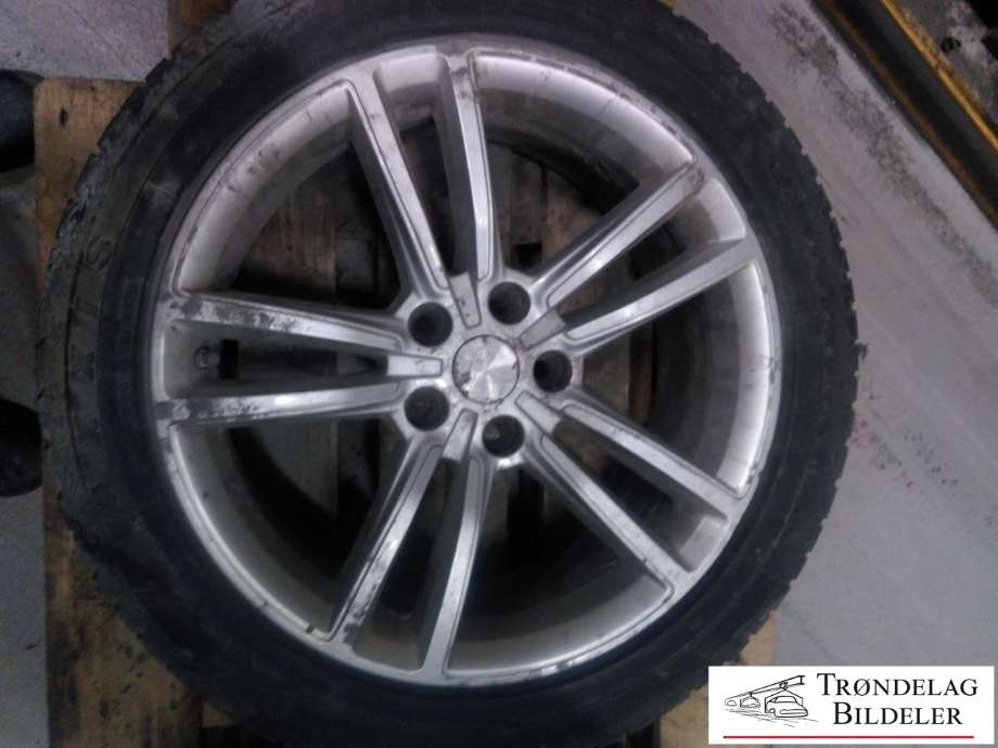 Hjulsett aluminium vinter til Tesla Model S 2013-2016 (Fase 1)  (MAXXIS|245/45/R19 5X120 8JX19 ET40 CB 64.1MM|CA 5 MM MØNSTERDYBDE|PROD 21-20 PIGGFRI)