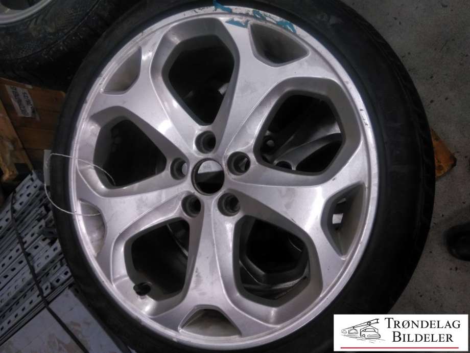 Hjulsett aluminium sommer til Ford Mondeo 2014-2019 (Type V, Fase 1)  (NANKANG|225/40/R18 5X108 8JX18 ET55? CB63.4MM|CA 0-4MM MØNSTERDYBDE|PROD 01-18)