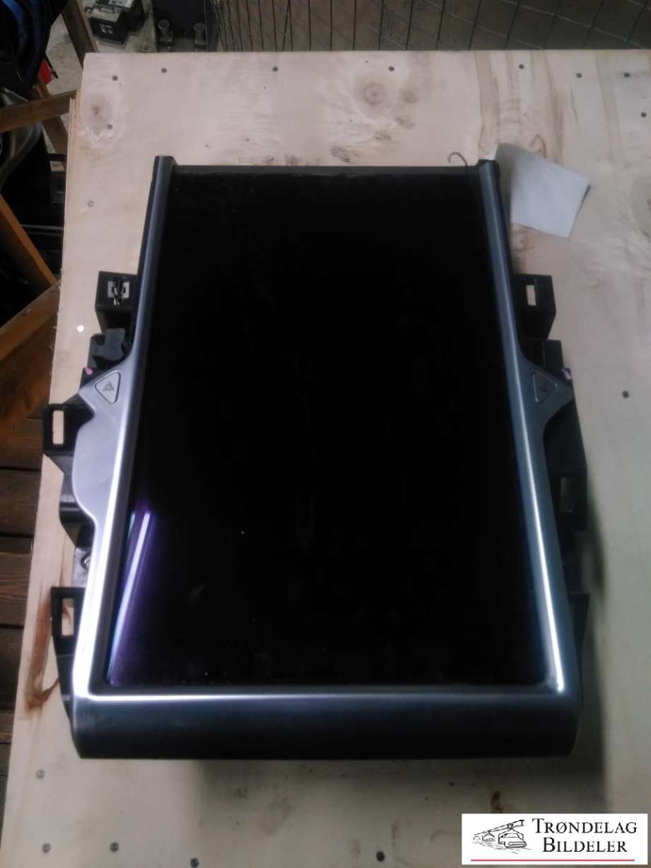 Bilstereo navigasjon skjerm til Tesla Model X, 2016-->>  (1045006-03-E)