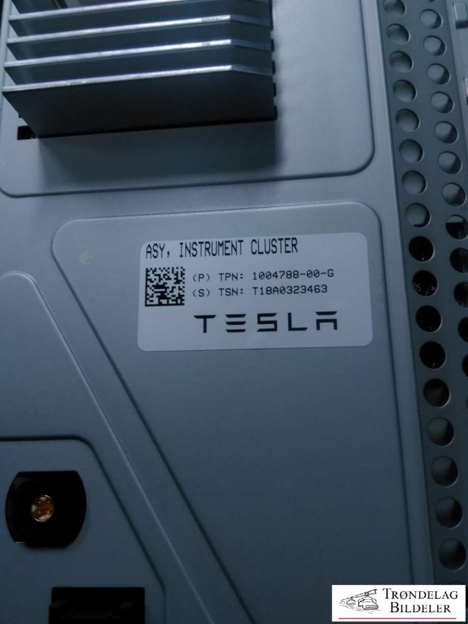 Instrumentpanel til Tesla Model X 2016-->>  (1004788-00-G|)