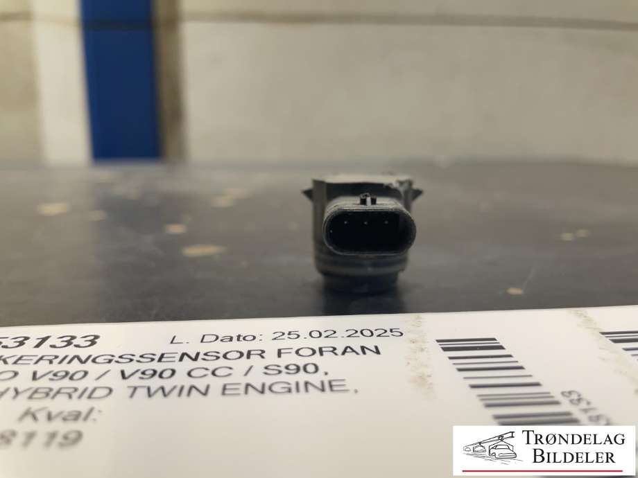 Parkeringssensor foran til Volvo V90 / V90 CC / S90 2016-->> (31471005|31400992|)