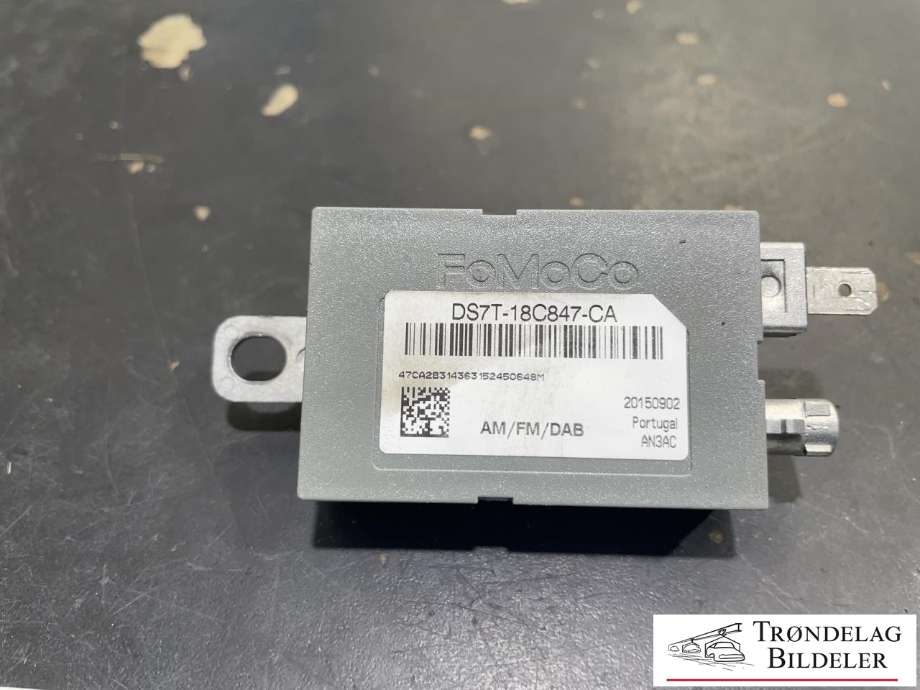 Antenne forsterker til Ford Mondeo 2014-2019 (Type V, Fase 1)  (DS7T-18C847-CA|)