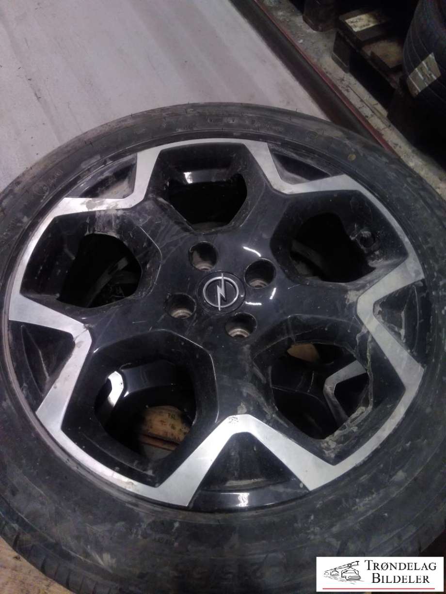 Hjulsett aluminium sommer til Opel Mokka E 2020-->> (Type II)  (TRIANGLE|215/55/R18 4X108 7JX18 ET35 CB65.1MM|7-8 MM MØNSTERDYBDE|PROD 41-21)