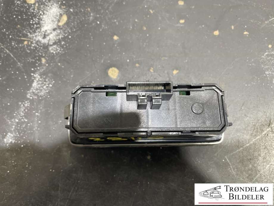 Bryter diverse til Volvo V90 / V90 CC / S90 2016-->>  (P31443874|)