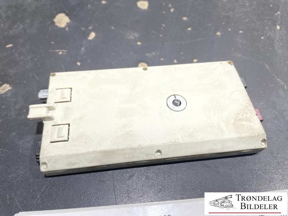 Antenne forsterker til BMW X3 2007-2010 (Fase 2) (E83) (E83) (3452099-01|)