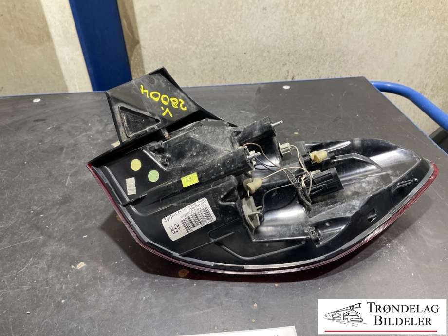 Baklykt venstre ytre til Opel Astra J 2010-2015  (VPAHQX-13405-D|)