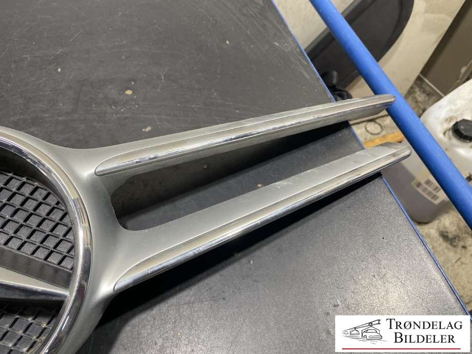 Grill til Mercedes E-Klasse 2013-2016 (Fase 2) (W212) (W212) (A 212 885 06 22|)