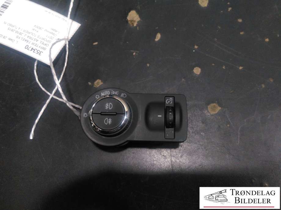 Bryter tåkelys til Opel Astra J, 2010-2015  