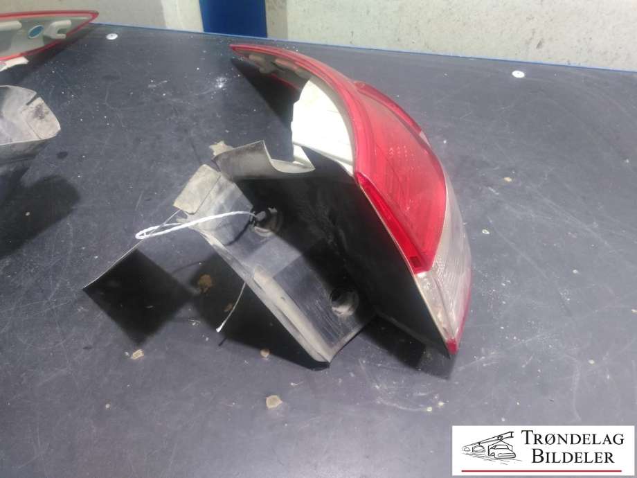 Baklykt høyre ytre til Ford Kuga 2013-2019 (CV44-13404-AE|)