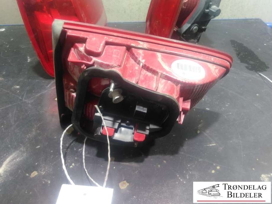 Baklykt venstre indre til VW Touran 2010-2015 (Type I, Fase 3)  (1T0 945 093|)