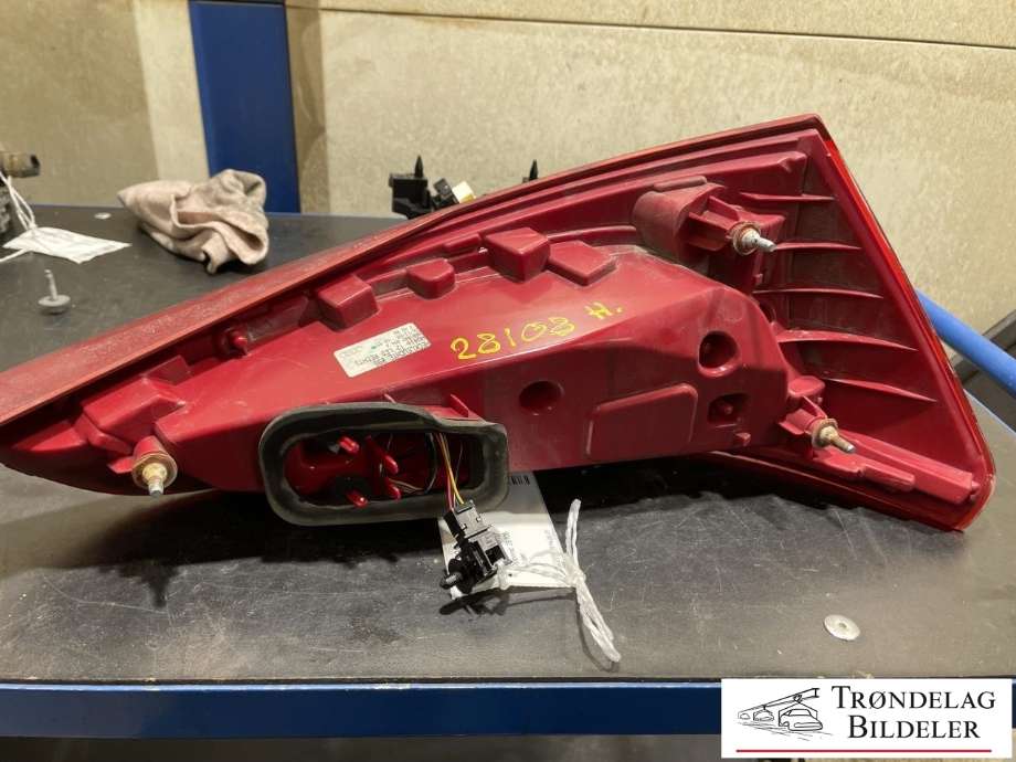 Baklykt høyre til Audi Q5 2008-2012 (Type I, Fase 1)  (8R0 945 094 A|)