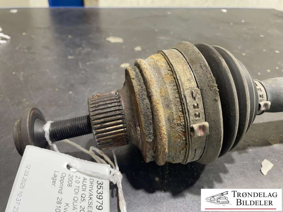 Drivaksel venstre foran, diesel/manuell til Audi Q5 2008-2012 (Type I, Fase 1)  (8R0 407 271 B|)