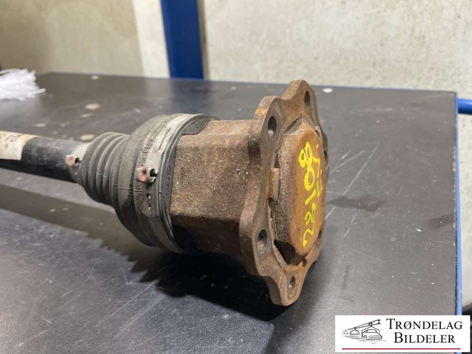 Drivaksel venstre foran, diesel/manuell til Audi Q5 2008-2012 (Type I, Fase 1)  (8R0 407 271 B|)