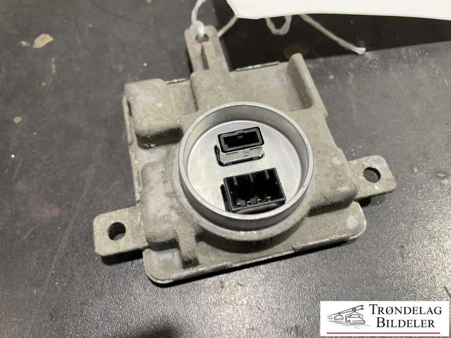 Styreenhet xenon/ballast til VW Transporter / Caravelle 2009-2015 (Fase 2) (T5) (T5) (8K0 941 597 E|)