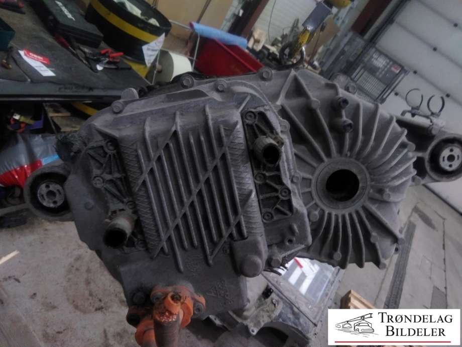 Motor elbil bak til Tesla Model X 2016-->>  (L2S|)