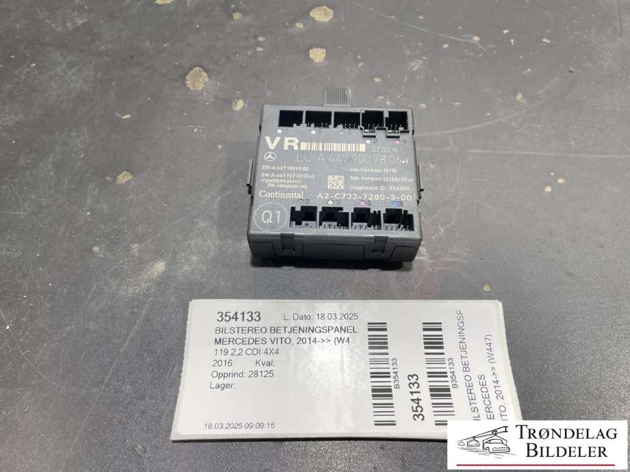 Bilstereo betjeningspanel til Mercedes Vito 2014-->> (W447) (W447) (A447 900 78 06|)