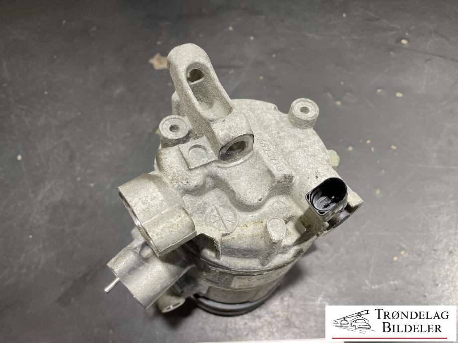 Aircondition kompressor til Škoda Superb 2008-2015 (Type II) (5Q0820803F|5Q0820803K|890632|5Q0820803D|5Q0820803J|5Q0820803G|1K0820803A|1K0820803B|1K0820803H|1K0820803K|1K0820803L|1K0820803M|5Q0820803M|1K0820803G|1K0820803J|1K0820803N|1K0820803P|1K0820803Q|1K0820803S|5K0820803|5K0820803A|5K0820803B|5K0820803C|5K0820803D|5K0820803E|5K0820803F|5K0820803G|5K0820803H|5K0820803J|5K0820803K|5N0820803|5N0820803A/B|5N0820803C|5N0820803D|5N0820803H)