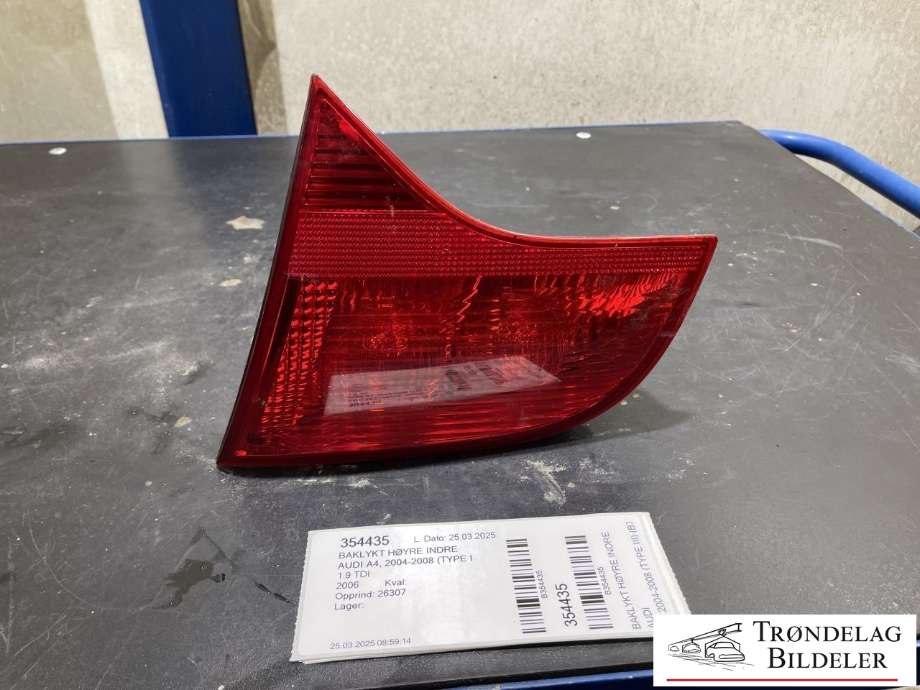Baklykt høyre indre til Audi A4, 2004-2008 (Type III) (B7) (B7) (8E9 945 094)