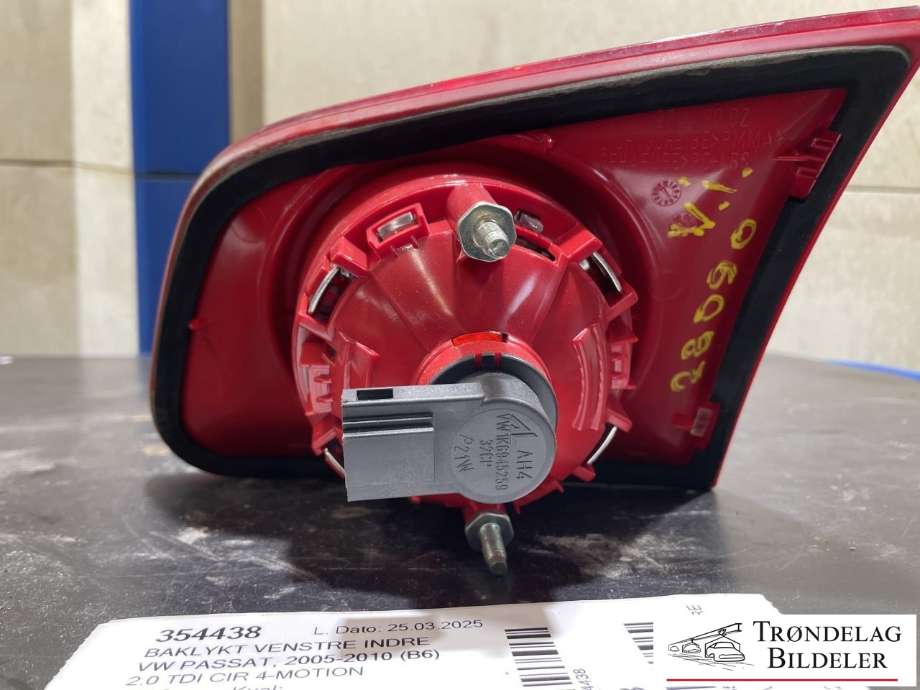 Baklykt venstre indre til VW Passat 2005-2010 (B6) (B6) (3C9 945 093|)
