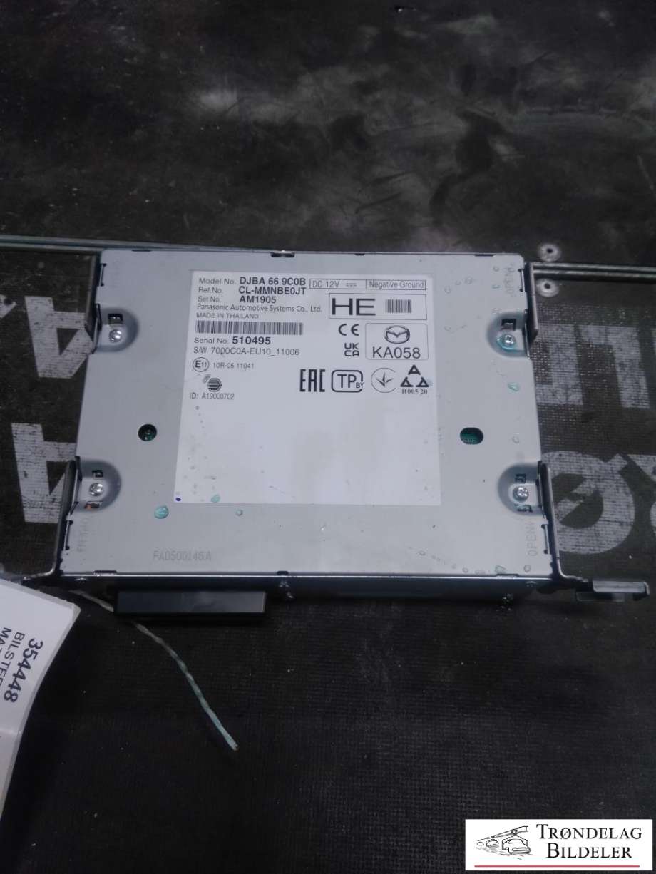Bilstereo til Mazda MX-30, 2020-->>  (DN4J669C0B)