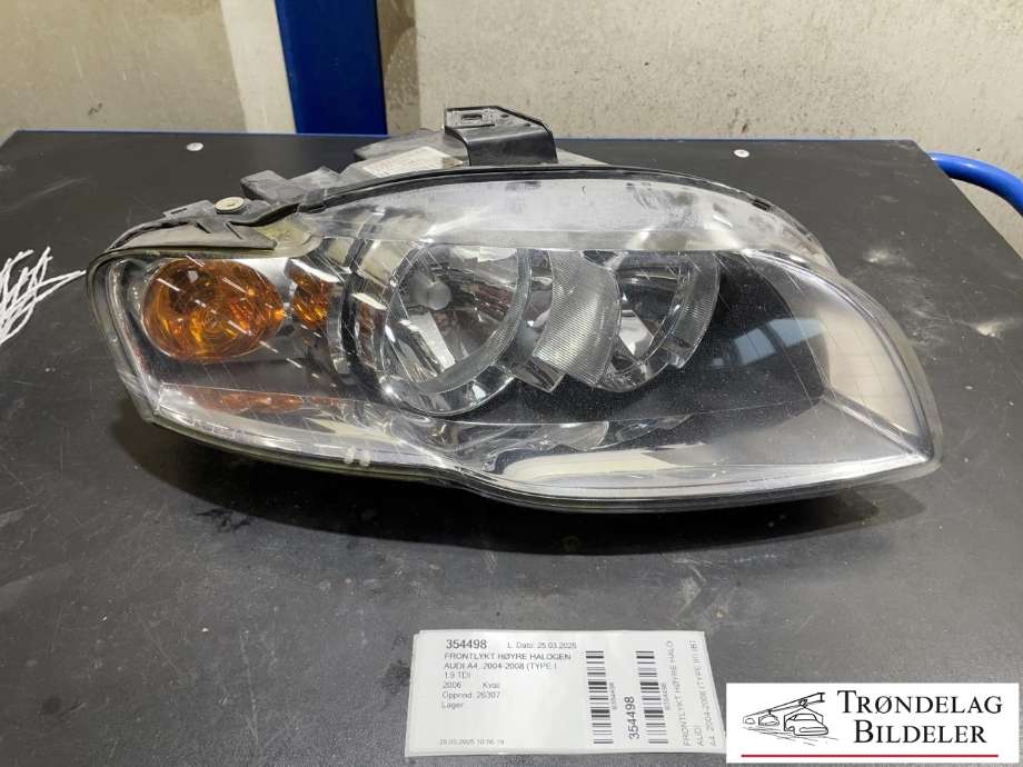 Frontlykt høyre halogen til Audi A4, 2004-2008 (Type III) (B7) (B7) (8E0 941 004 AJ)