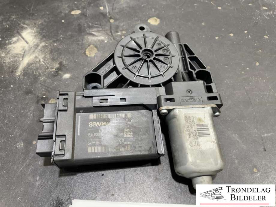 Ruteheis, kun motor, høyre bak til Volvo XC90 2015-2025 (Type II)  (31674760|)