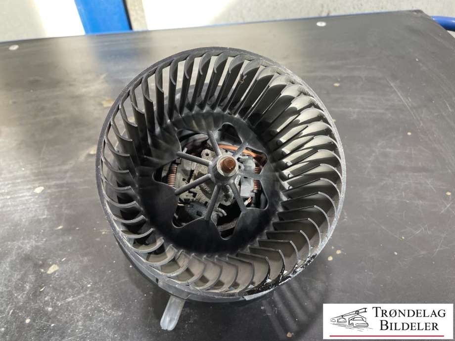 Varmeapparat motor til Škoda Superb 2008-2015 (Type II)  (1K1820015|1K1820015A|1K1820015C|1K1820015D|1K1820015E|1K1820015F|1K1820015G|1K1820015J|1K1820015L|1K1820015P|1K1820015Q|1K1820021|3C1820015AA|3C1820015M|)