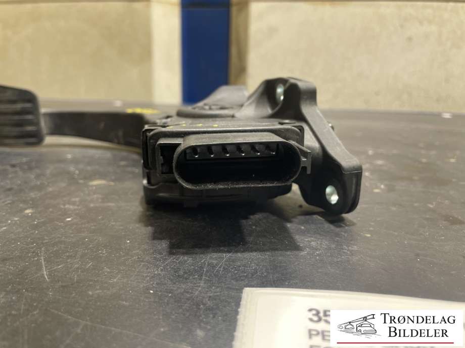 Pedal gass til Ford S-Max 2010-2015 (Type I, Fase 2)  (6G92-9F836-JE|)