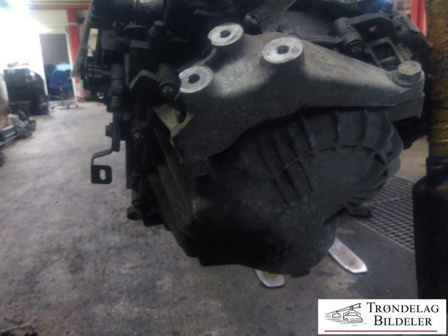 Girkasse manuell 6-trinn til Opel Zafira Tourer 2012-2018  (M3N|)