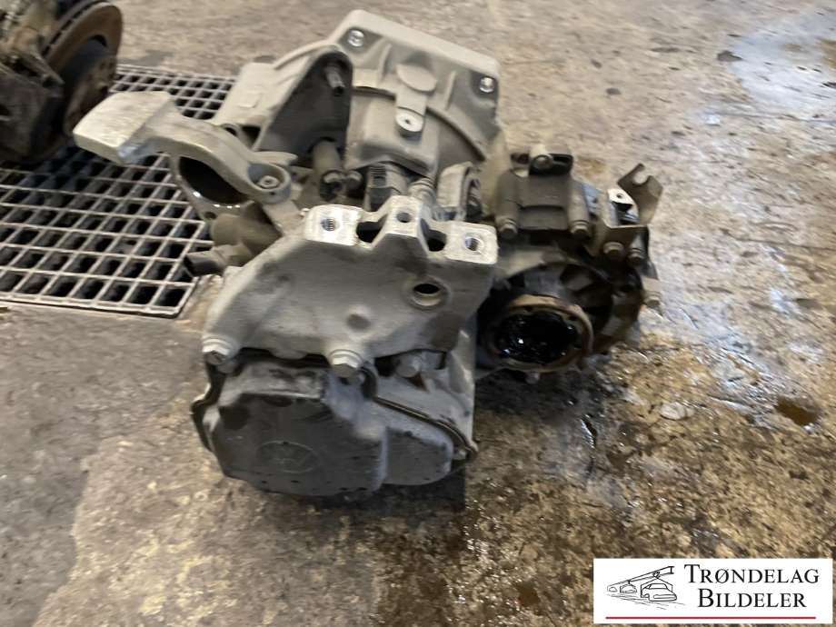 Girkasse manuell til VW Golf VI 2008-2012  (0A4 300 046 E|0A4 300 046 EX|)