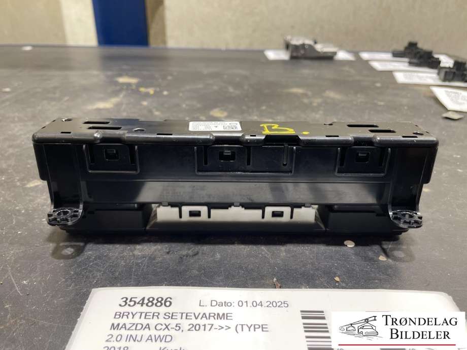 Bryter setevarme til Mazda CX-5 2017-->> (Type II)  (GW2F 66420|)
