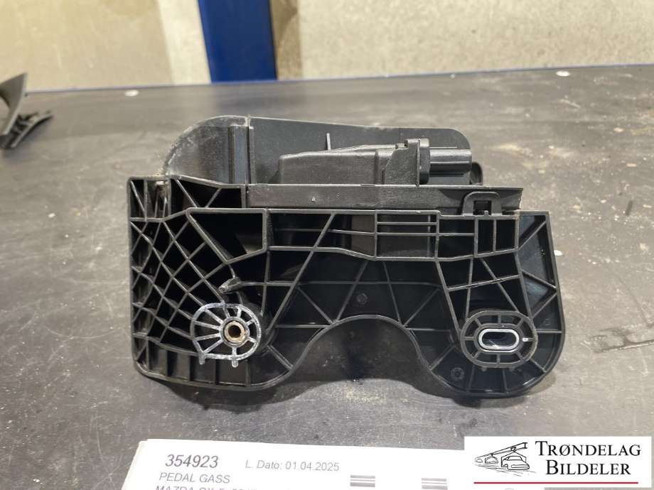 Pedal gass til Mazda CX-5 2017-->> (Type II)  